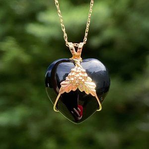 10k Solid Yellow Gold Genuine Onyx Heart Necklace (18 inch)